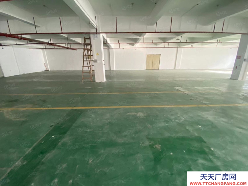 (出租) 东莞厚街工业园区原房东新空出楼上800平带装修厂房出租仓库出租