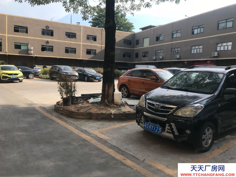 (出租) 东莞厚街花园式厂房整层2800方出租，现成鞋材环评