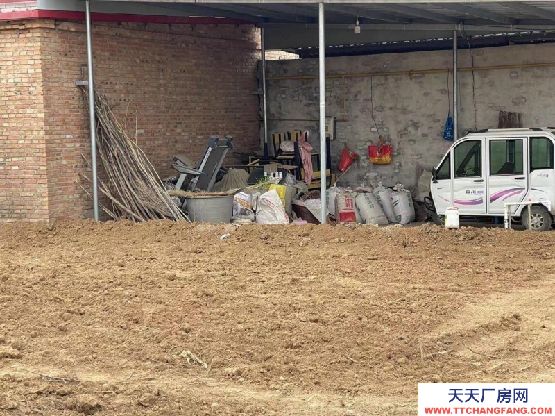 保定 容城  固城固德引线旁边，东邻107，西邻辛木高速