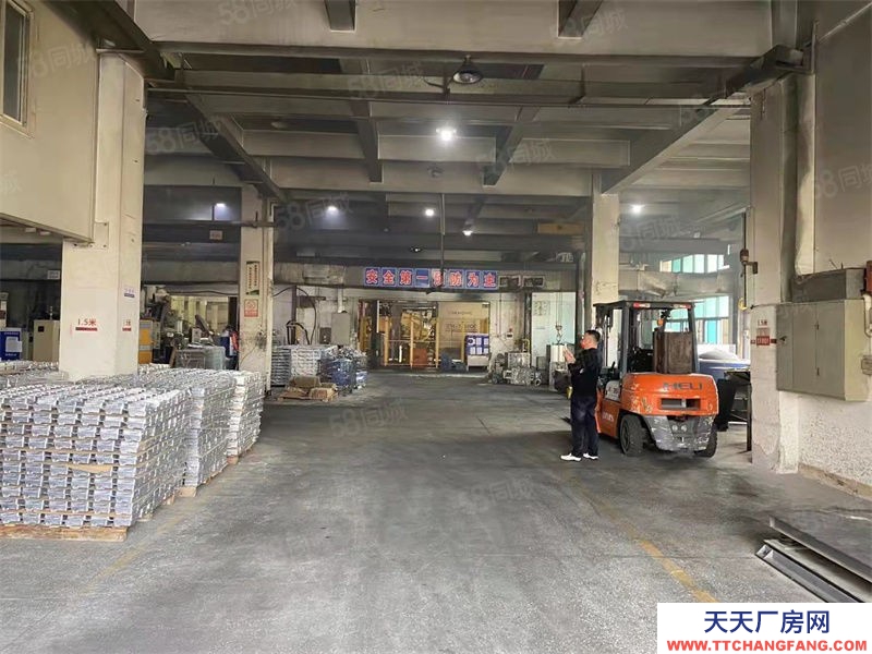 (出售) 东莞两层厂房好用适合各种行业空地4668平米附送产权清晰无任何问