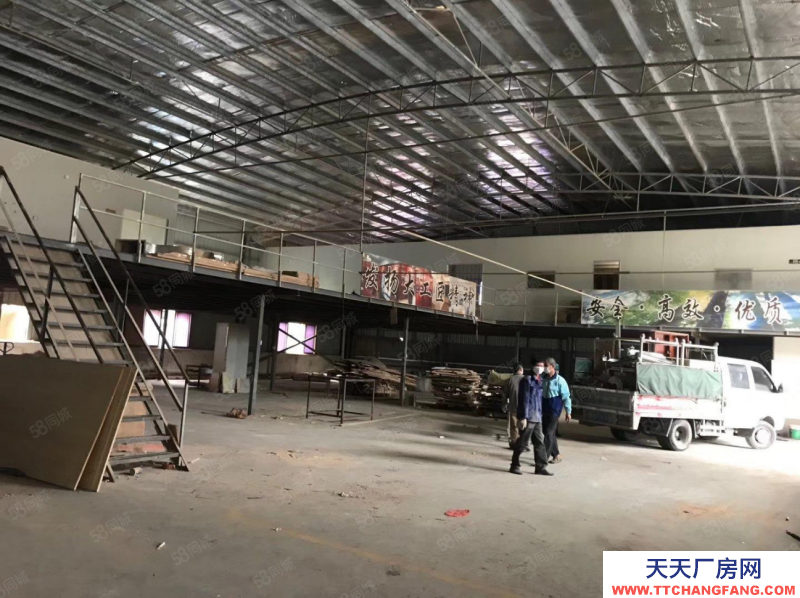 (出售) 东莞330万出售东莞大马路边单一层小独院厂房1700平，滴水9米