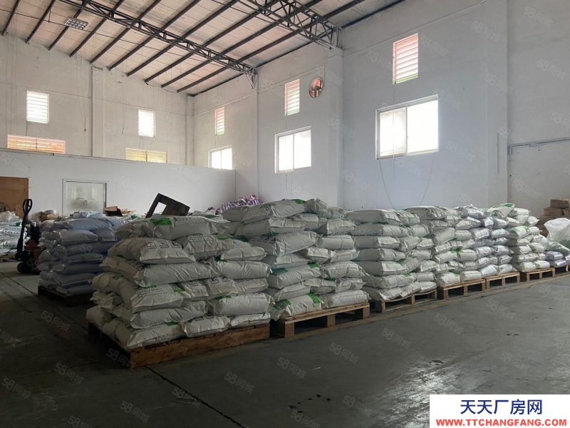 (出租) 东莞仓库100至300平方标准物流仓库及托管服务发快递 贴标签