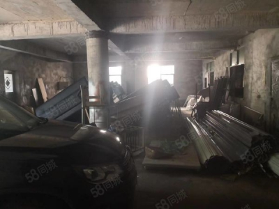株洲市荷塘区业主自建单层独栋厂房600平米出租图1