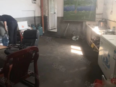 株洲市荷塘区业主自建单层独栋厂房600平米出租图4