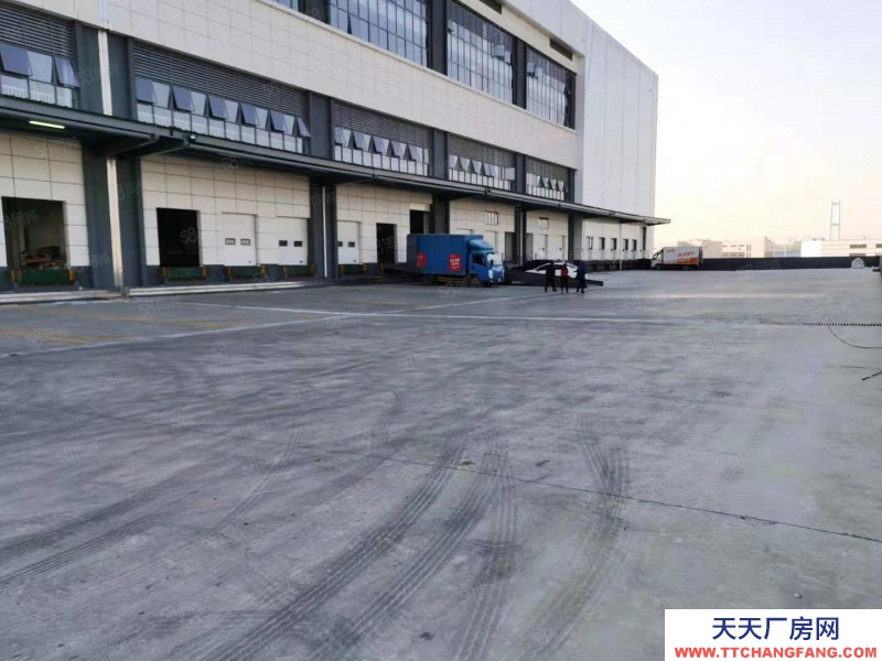 (出租) 东莞寮步高速出口附近新出标准物流仓库20000平方可以分组带卸货