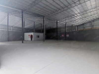 (出租) 广州花都新华高速口滴水8米单一层物流仓库可做4S店家具展厅图1