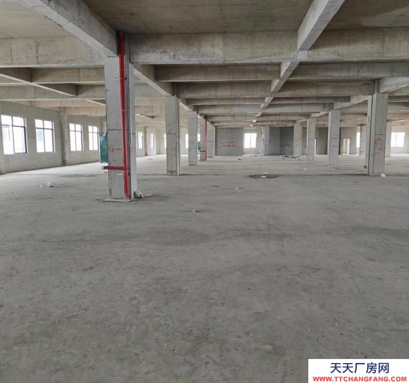 (出租) 南宁市西乡塘区厂房在四楼，整层面积2711平方，租金平方18元含物业费