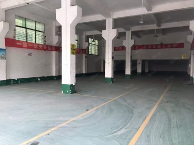 (出租)广州番禺 南村坑头大路边一栋厂房2250方进出车方便可分租图1