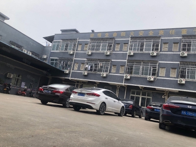 (出租) 广州增城新塘镇新出厂房9200方独门独院出租证件齐全大小可分图1