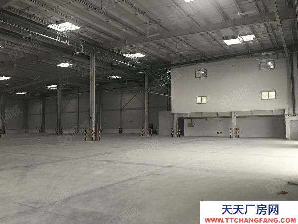 苏州市张家港8000平米丙二类物流仓库出租形象好双边卸货平台