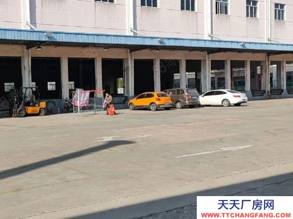 苏州市张家港苏虞张公路边现有楼上1200平米层厂房出租，可现场看房！