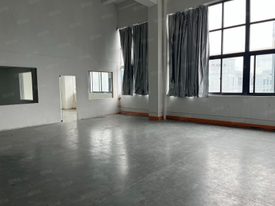 宁波江北(出租) 复式仓库！办公仓库江北商圈 直播商贸跨境电商均可 大货梯3楼图2