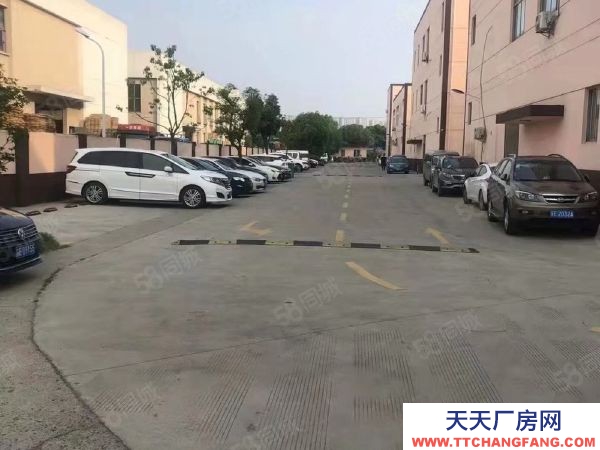 苏州市常熟市尚湖，货梯口，340平，双开玻璃门，生产，组装，电子，办公等