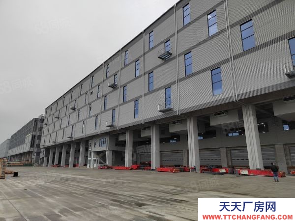 苏州市常熟莫城30万平高标仓现房出租，中心枢纽交通便利，价格面议！
