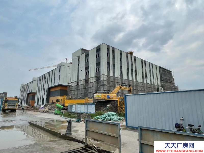 (出租) 广州花都5000平花东全新高标坡道仓库原房东直租，机场和高速出口旁