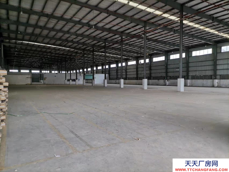 (出租) 广州黄埔萝岗区6500平标准仓，仓库运动场均可，交通便利，采光好
