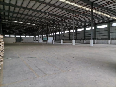 (出租) 广州黄埔萝岗区6500平标准仓，仓库运动场均可，交通便利，采光好图1