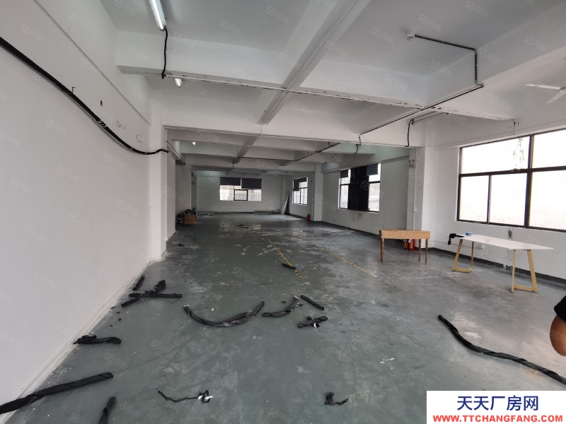 (出租) 深圳宝安西乡固戍独门独院厂房独立一层900平带装修厂房