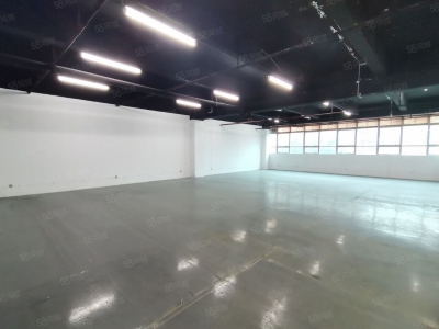 (出租) 深圳南山西丽阳光工业区，白芒地铁口楼上750平厂房招租带装修图3