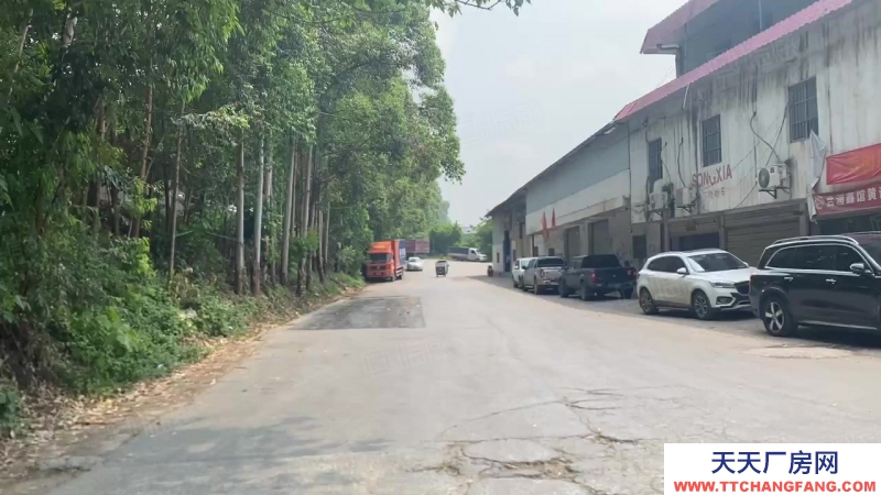 (出租)南宁市靠近江南大道交通便利，有监控保安，证件齐全可办理营业执照。