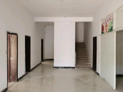 (出租) 淮南谢家集自建带院子别墅，交通便利，水电设施齐全。图2