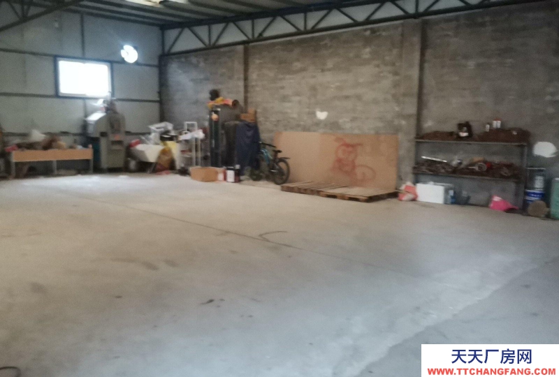 保定 雄县 库房面积不大，有门市，有正房住人