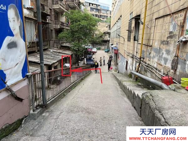 株洲市芦淞区三角叉南大门、星通、徐家桥附近一楼仓库