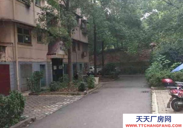 株洲市芦淞区翡翠园小区仓库 仓库 26平米
