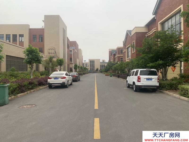 (出售)阜阳颍泉 佳海A区厂房带大院子！中心主道路旁边！位置全工业区好！