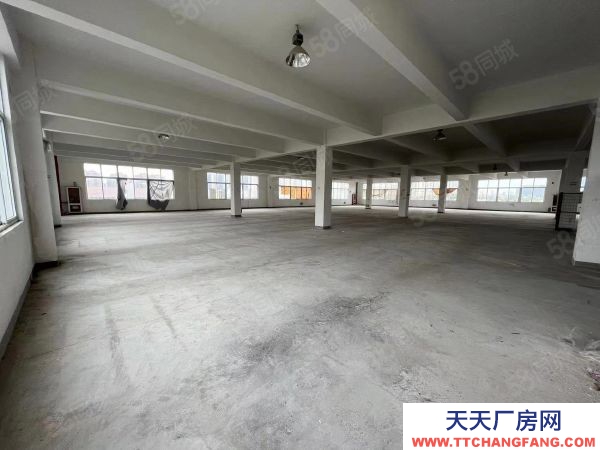 苏州市相城区元和二楼仓库，5吨大货梯，2.5x4，17米5进出方便。