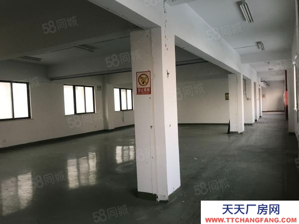 苏州市吴中区太湖新城仓库1100平起租，有货梯