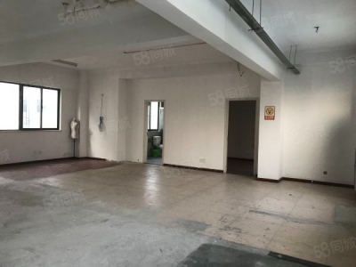 苏州市吴中区太湖新城仓库1100平起租，有货梯图3