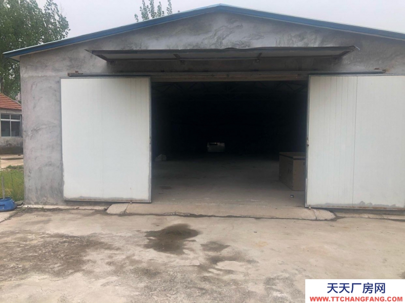 龙口交通方便，水电齐全，新装修。
