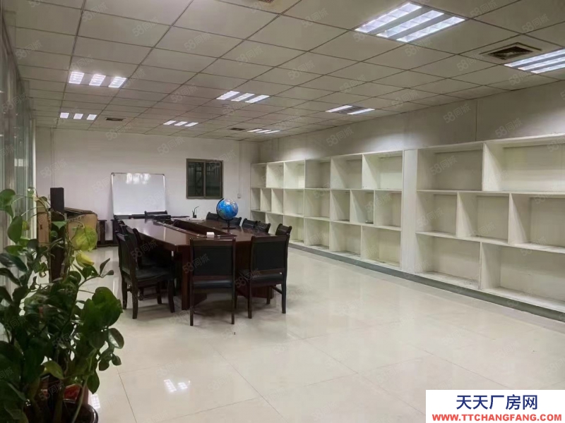 (出租) 佛山顺德龙江厂房仓库出租3000平方两层，有现成办公室和展厅，位置好