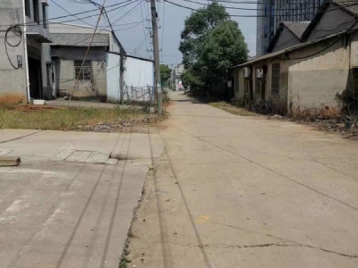 益阳市赫山区龙岭工业园旁房东自建钢结构厂房仓库直接出租图3
