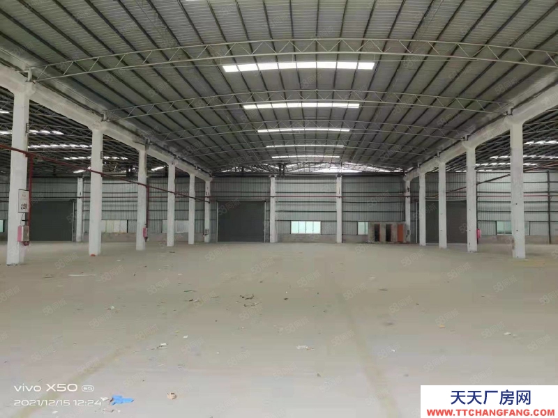 (出租) 佛山顺德容桂扁窖工业园区仓库低价出租，带车位及空地直对房东