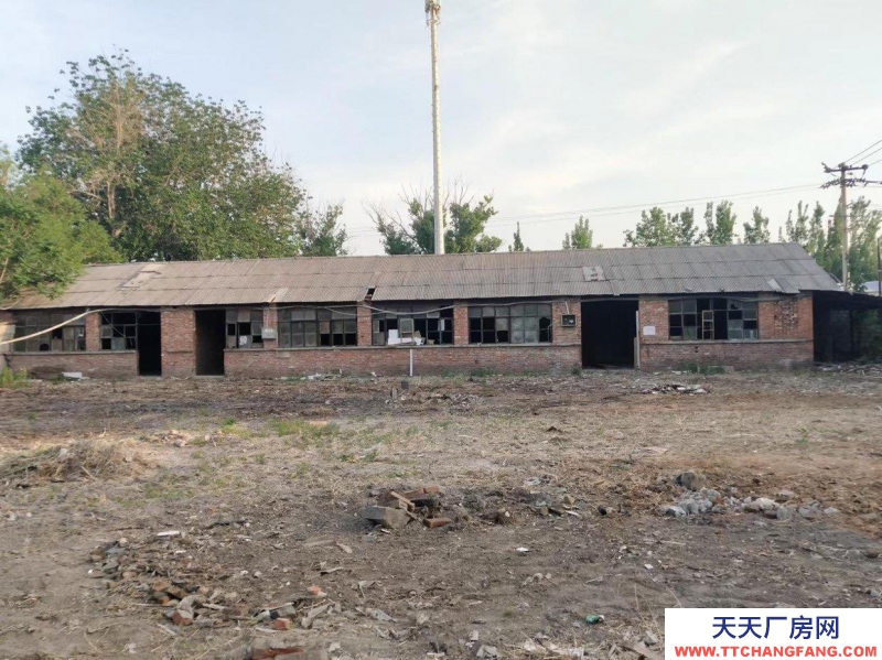 唐山 路南  大院面积宽敞进车比较方便，有6间平房，