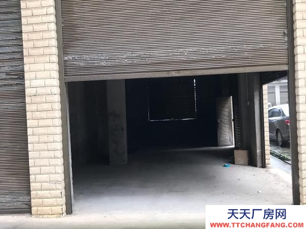 益阳市赫山区 交通方便，安全，车可以直接开进里面上下货方便