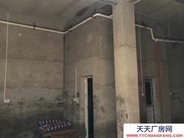 益阳市赫山区 交通方便，安全，车可以直接开进里面上下货方便