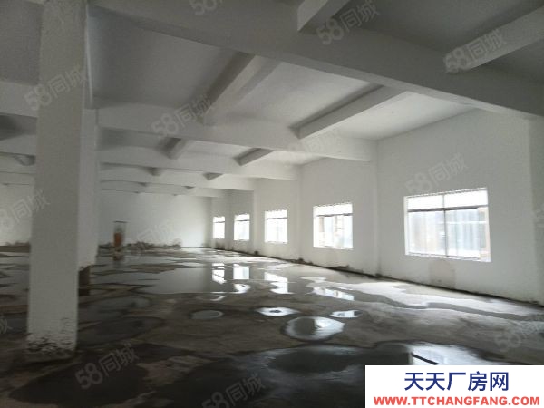 苏州市平江区望亭新出700平仓库层高5.5米平顶大车好进出价位美丽