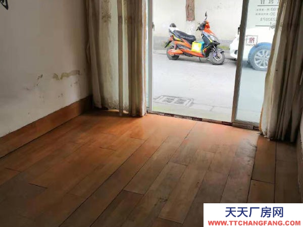 苏州市沧浪区劳动路108号象牙新村内汽车库13平米