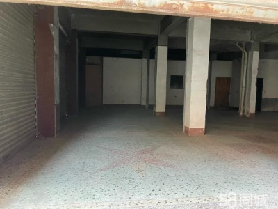 益阳市南县区 现有三间门面150平米，不带装修，无转让费图4