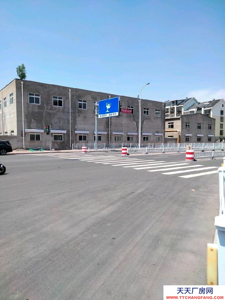 (出租)  天津河东距二号桥轻轨站300米，龙峰路上，位置好