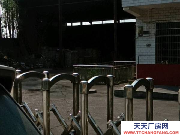 益阳市南县区自建厂房交通方便可进半挂车