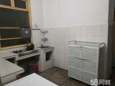 益阳市南县区戏台坪住房出租，一层二层均可出租图4