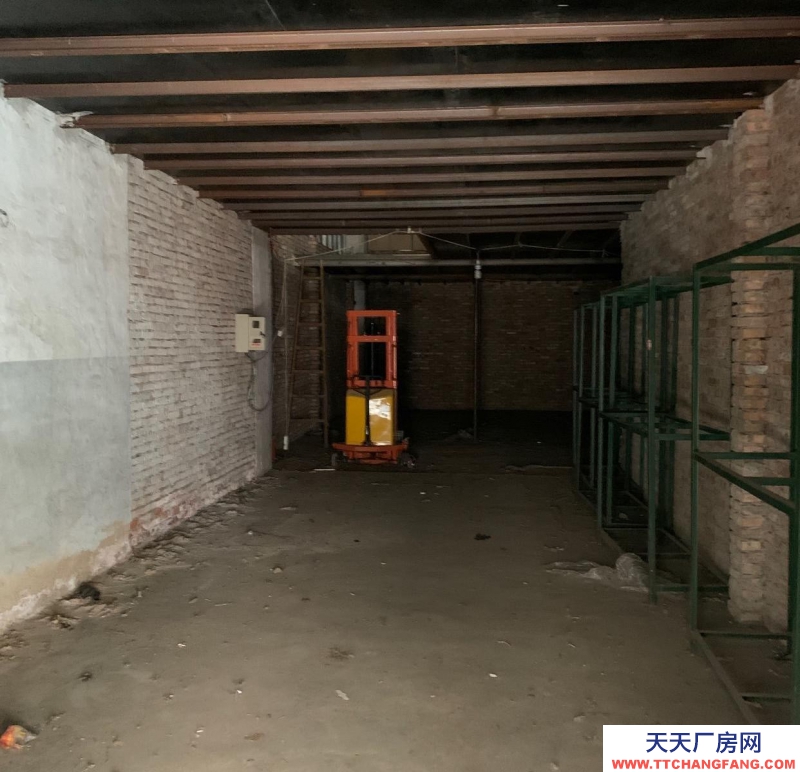 (出租) 天津河北区一楼。180平米。屋内搭有二层。面积达到300多平米