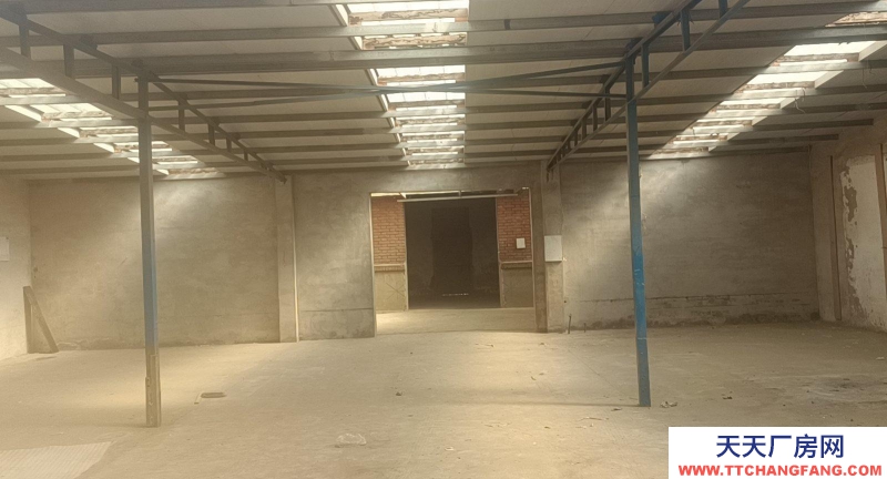 唐山 丰南 吉顺发农产品批发市场西500米路北，带三间正房