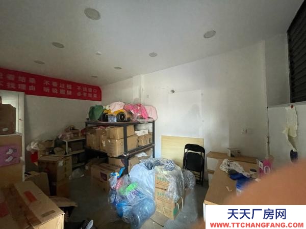 常德市津市区自建楼房四间宽敞门面