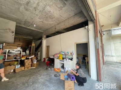 常德市津市区自建楼房四间宽敞门面图4
