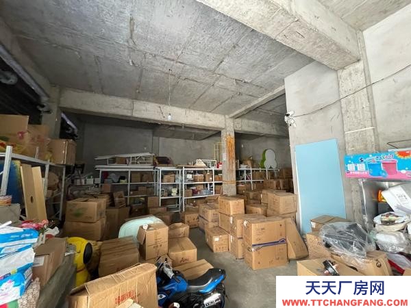 常德市津市区自建楼房四间宽敞门面